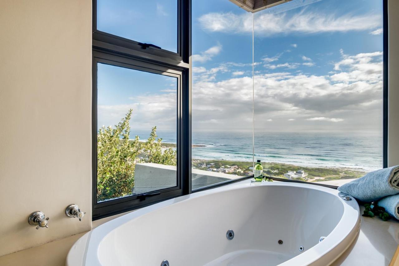 Ocean'S Horizon Beach House Scarborough Exterior photo